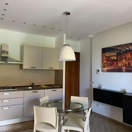 A Da Paolo & Elena Apartment *